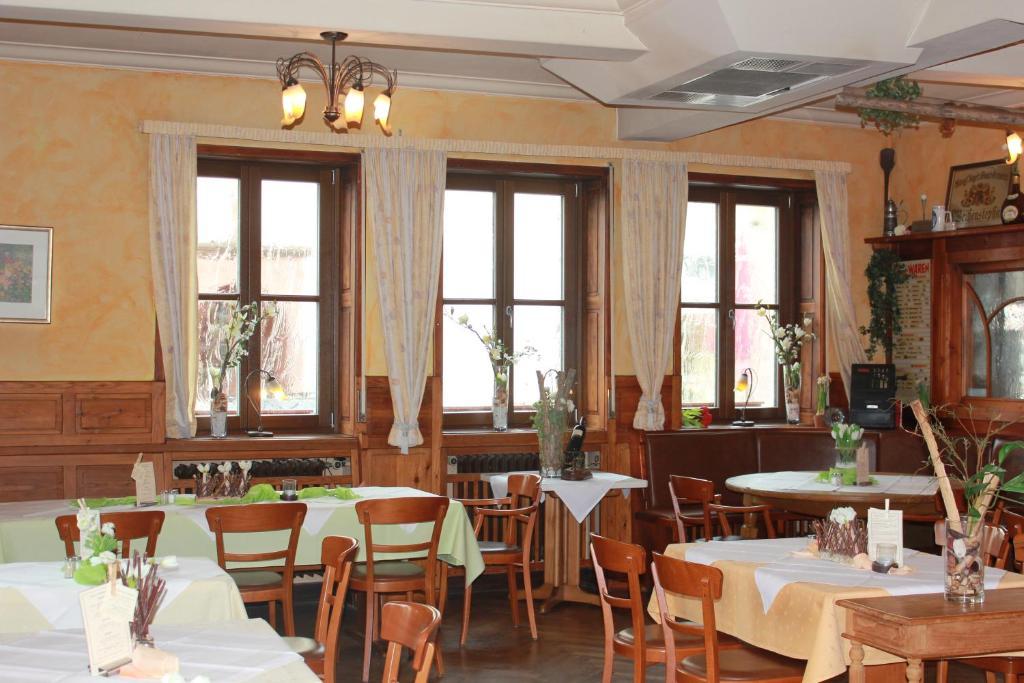 Gasthof Weisses Ross Kleinostheim Exterior foto